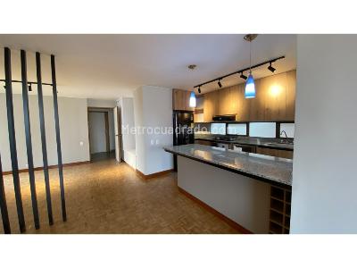 Apartamento de 3 alcobas en venta en Patio Bonito, Medellín, 117 m² · foto 2 de 20