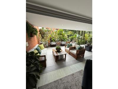Apartamento de 3 alcobas en venta en Castropol, Medellín, 250 m² · foto 7 de 20