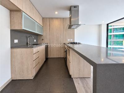 Apartamento de 2 alcobas en venta en Las Palmas, Medellín, 100 m² · foto 3 de 12