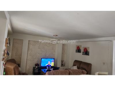 Apartamento de 4 alcobas en venta en La Castellana, Medellín, 147 m² · foto 8 de 13