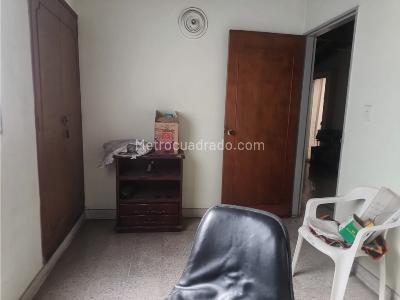 Casa de 3 alcobas en venta en Calasanz, Medellín, 114 m² · foto 12 de 20