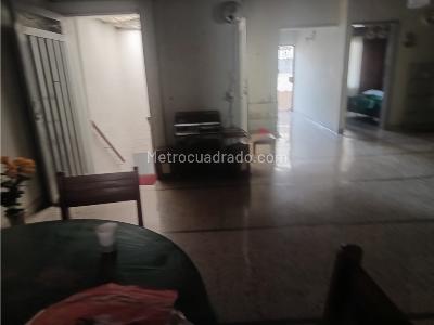 Casa de 3 alcobas en venta en Calasanz, Medellín, 114 m² · foto 5 de 20