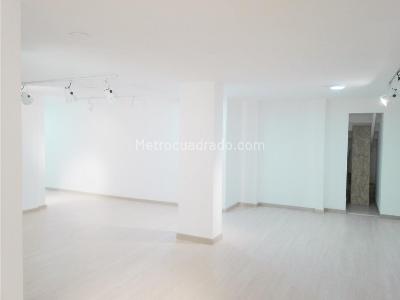 Casa de 1 alcoba en venta en Los Rosales, Bogotá, 400 m² · foto 6 de 11