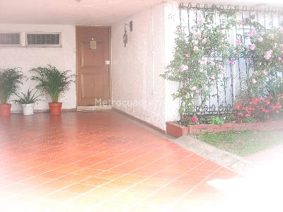 Casa en venta en Pontevedra, Bogotá · foto 4 de 20
