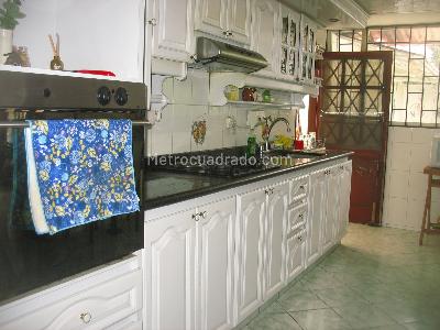 Casa en venta en Pontevedra, Bogotá · foto 8 de 20