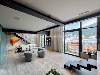 Apartamento de 3 alcobas en venta en Chico, Bogotá, 212 m² · foto 2 de 17