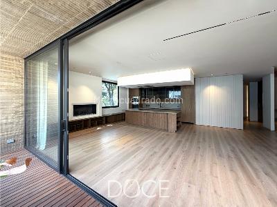 Apartamento de 2 alcobas en venta en Chico Oriental, Bogotá, 200 m² · foto 3 de 15