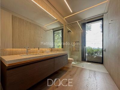 Apartamento de 2 alcobas en venta en Chico Oriental, Bogotá, 200 m² · foto 12 de 15
