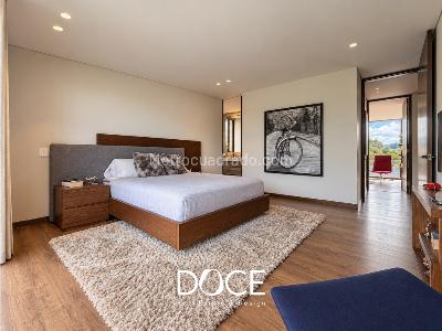 Casa de 5 alcobas en venta en Guaymaral, Bogotá, 550 m² · foto 15 de 20