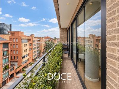 Apartamento de 2 alcobas en venta en Chico Navarra, Bogotá, 112 m² · foto 4 de 16