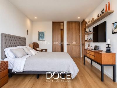 Apartamento de 2 alcobas en venta en Chico Navarra, Bogotá, 112 m² · foto 11 de 16