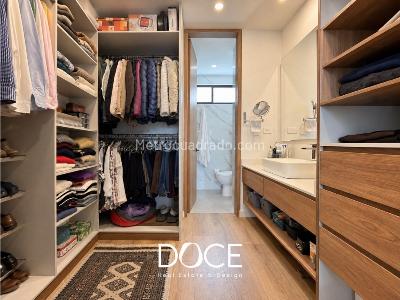 Apartamento de 2 alcobas en venta en Chico Navarra, Bogotá, 112 m² · foto 13 de 16