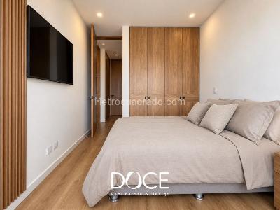 Apartamento de 2 alcobas en venta en Chico Navarra, Bogotá, 112 m² · foto 15 de 16