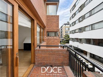 Apartamento de 2 alcobas en venta en Chico Navarra, Bogotá, 109 m² · foto 4 de 16