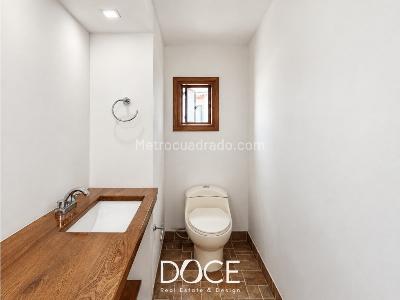 Apartamento de 2 alcobas en venta en Chico Navarra, Bogotá, 109 m² · foto 7 de 16