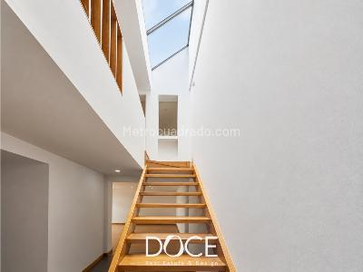 Apartamento de 2 alcobas en venta en Chico Navarra, Bogotá, 109 m² · foto 9 de 16