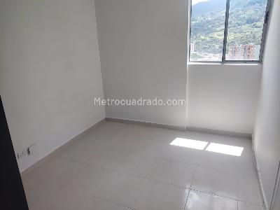 Apartamento en venta en Ditaires, Itagüí · foto 13 de 18