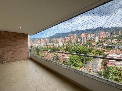 Apartamento de 3 alcobas en arriendo en Los Parra, Medellín, 163 m² · foto 7 de 20