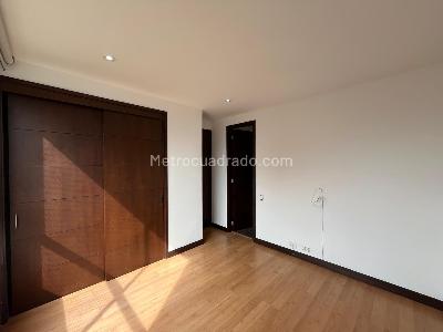 Apartamento de 3 alcobas en arriendo en Los Parra, Medellín, 163 m² · foto 16 de 20