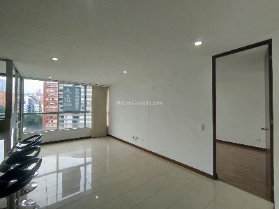 Apartamento de 1 alcoba en arriendo en Los Balsos, Medellín, 56 m² · foto 2 de 18