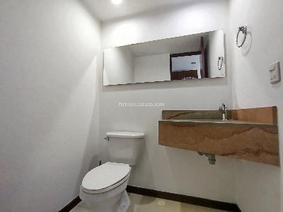 Apartamento de 1 alcoba en arriendo en Los Balsos, Medellín, 56 m² · foto 11 de 18