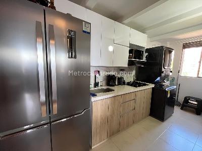 Apartamento de 3 alcobas en arriendo en Altos Del Poblado, Medellín, 60 m² · foto 3 de 15