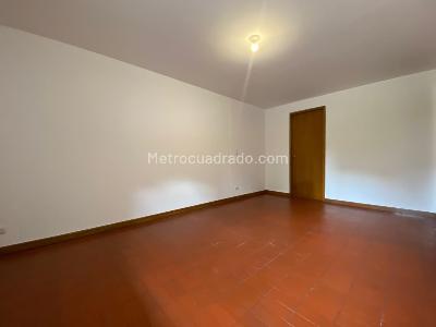 Apartamento de 2 alcobas en arriendo en Provenza, Medellín, 78 m² · foto 8 de 14