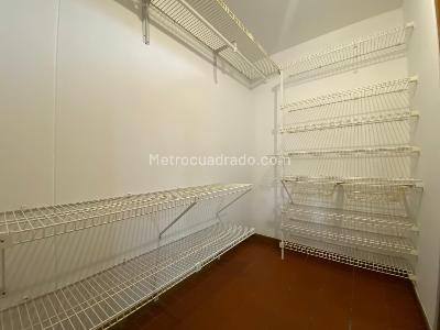 Apartamento de 2 alcobas en arriendo en Provenza, Medellín, 78 m² · foto 12 de 14