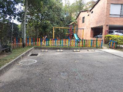 Casa de 4 alcobas en venta en Envigado, Envigado, 100 m² · foto 17 de 20