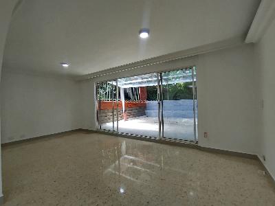 Casa en arriendo en Castropol, Medellín · foto 3 de 20