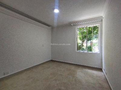 Casa en arriendo en Castropol, Medellín · foto 13 de 20
