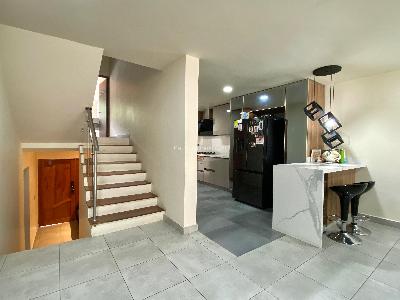 Casa de 4 alcobas en arriendo en Las Lomas, Medellín, 220 m² · foto 4 de 20