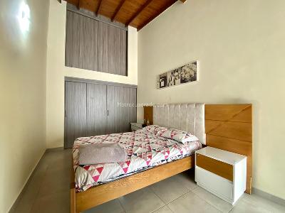 Casa de 4 alcobas en arriendo en Las Lomas, Medellín, 220 m² · foto 17 de 20