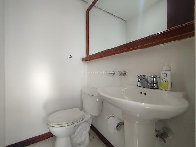 Apartamento de 2 alcobas en arriendo en Los Balsos, Medellín, 95 m² · foto 12 de 20