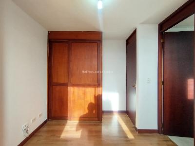 Apartamento de 2 alcobas en arriendo en Los Balsos, Medellín, 95 m² · foto 14 de 20