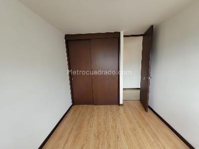 Apartamento de 3 alcobas en arriendo en El Esmeraldal, Envigado, 89 m² · foto 13 de 20
