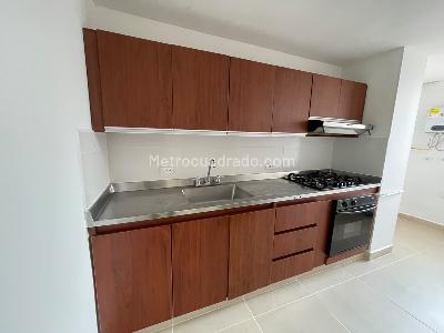 Apartamento de 3 alcobas en arriendo en Belén, Medellín, 70 m² · foto 5 de 18