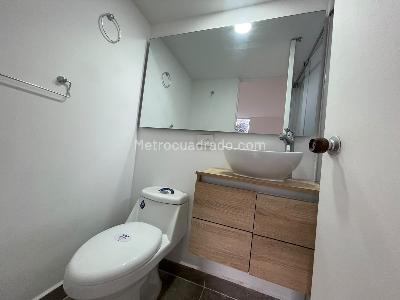 Apartamento de 3 alcobas en arriendo en Belén, Medellín, 70 m² · foto 8 de 18