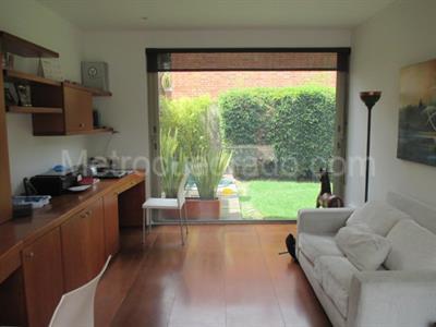 Casa de 4 alcobas en venta en San Simon, Bogotá, 350 m² · foto 4 de 5
