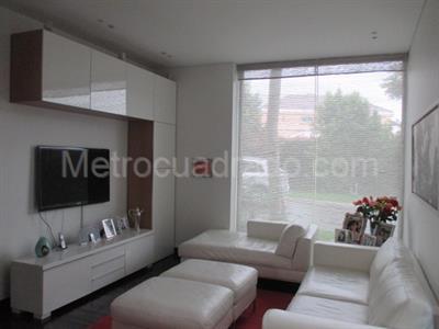 Casa de 4 alcobas en venta en San Simon, Bogotá, 490 m² · foto 2 de 20