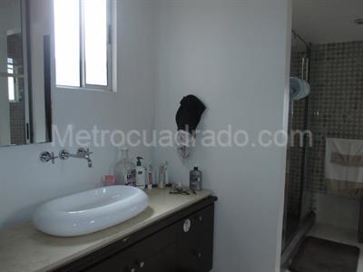 Casa de 5 alcobas en venta en Guaymaral San Simon, Bogotá, 380 m² · foto 12 de 15