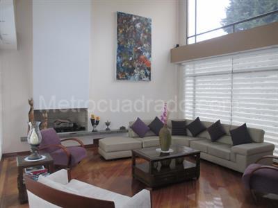 Casa de 3 alcobas en venta en San Simon, Bogotá, 355 m² · foto 1 de 20