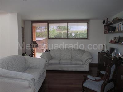 Casa de 3 alcobas en venta en San Simon, Bogotá, 355 m² · foto 3 de 20