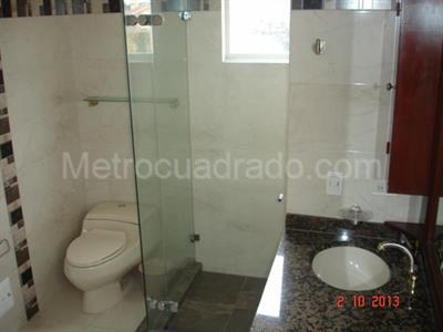 Casa de 4 alcobas en venta en San Simon Guaymaral, Bogotá, 385 m² · foto 18 de 19