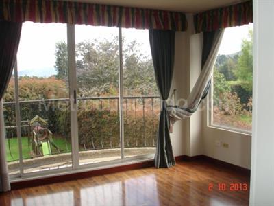 Casa de 4 alcobas en venta en San Simon Guaymaral, Bogotá, 385 m² · foto 9 de 19