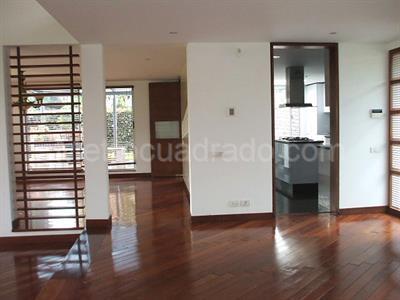 Casa de 5 alcobas en venta en San Simon Guaymaral, Bogotá, 430 m² · foto 4 de 11