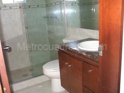 Casa de 5 alcobas en venta en San Simon Guaymaral, Bogotá, 430 m² · foto 9 de 11