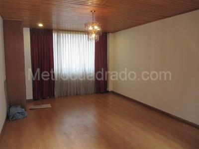 Apartamento de 3 alcobas en venta en Santa Barbara Central, Bogotá, 189 m² · foto 17 de 20