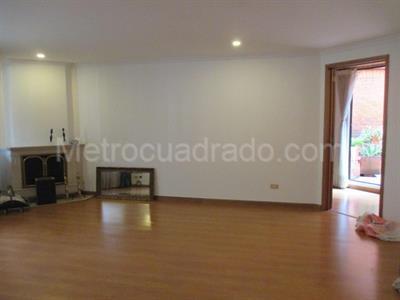 Apartamento de 3 alcobas en venta en Santa Barbara Central, Bogotá, 189 m² · foto 6 de 20
