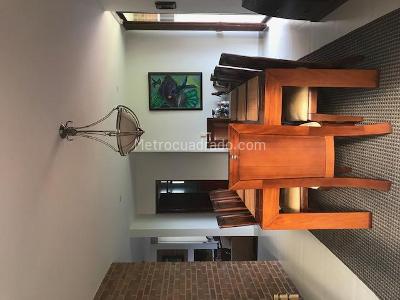 Casa de 4 alcobas en venta en Hacienda San Simon, Bogotá, 390 m² · foto 2 de 20